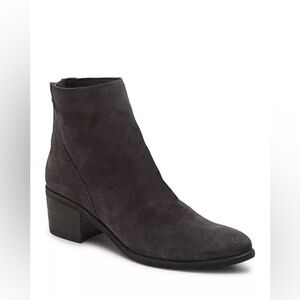Dolce Vita Cassius Suede Ankle Boots